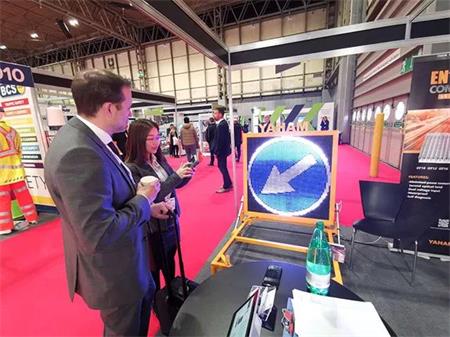 智能手持終端設(shè)備 智能手持終端設(shè)備